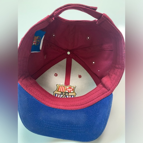 FC Barcelona - Crest‎ Cap - Picture 5 of 5